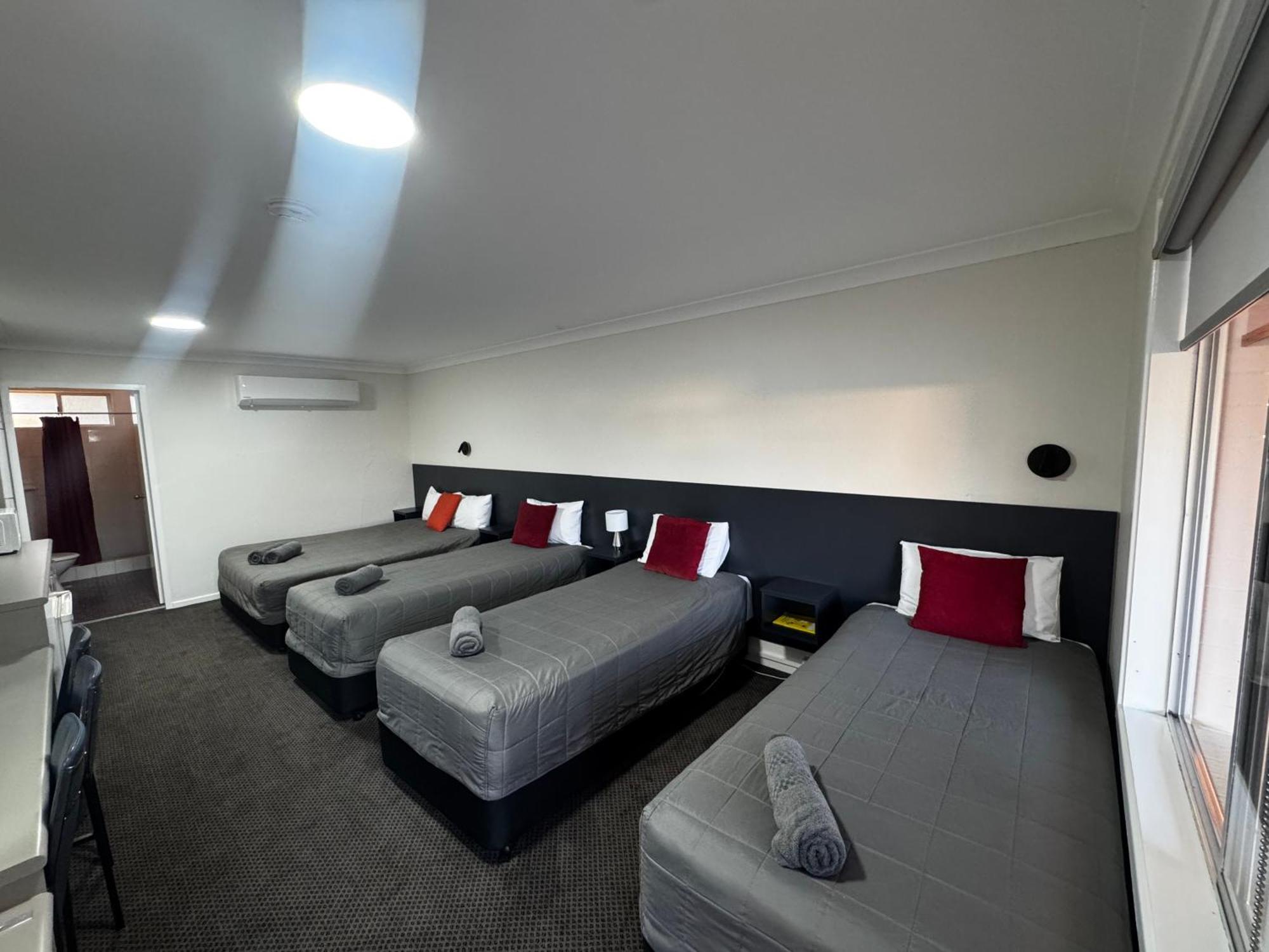 Altona Motel Uralla Eksteriør billede